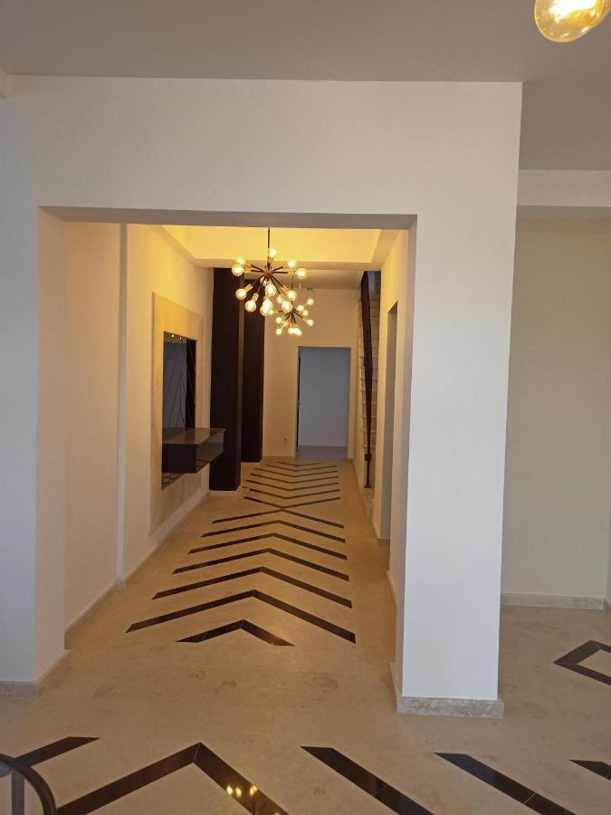Apartament Ella Front View Navodari Exterior photo